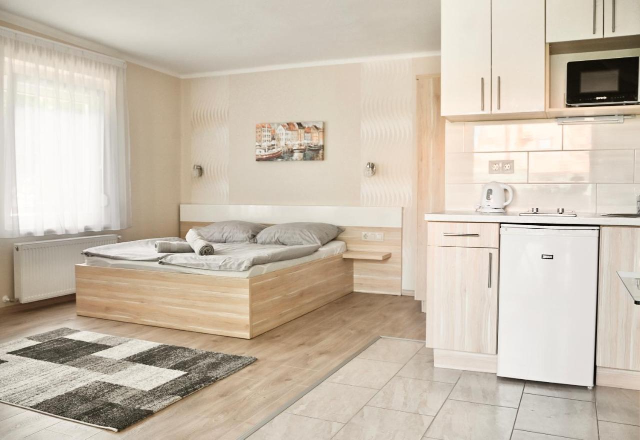 Villa Terrazza Balatongyörök Exteriör bild