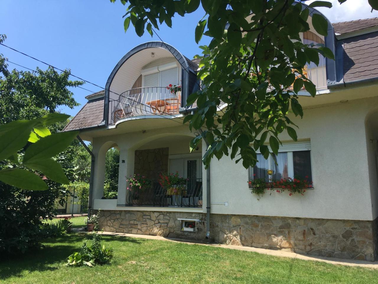 Villa Terrazza Balatongyörök Exteriör bild